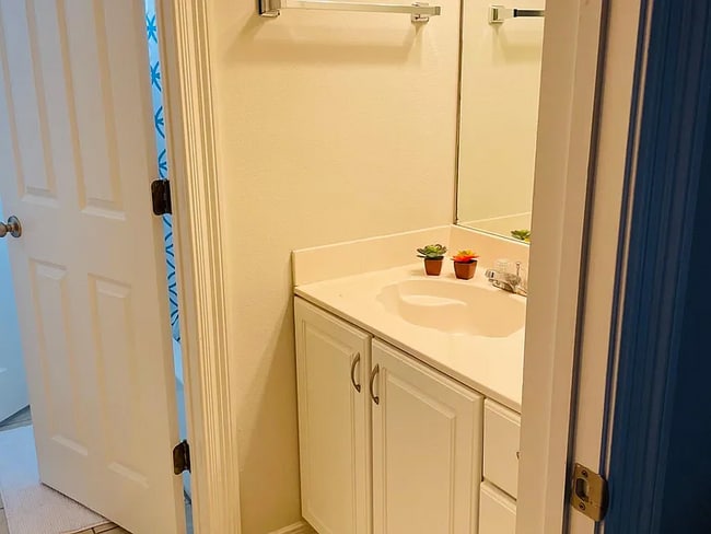 Building Photo - 1501 Harwich Dr