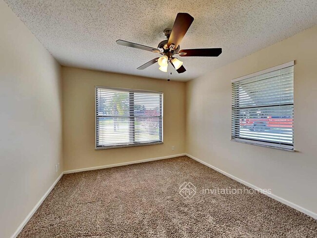 Building Photo - 92 PineHill Trail E