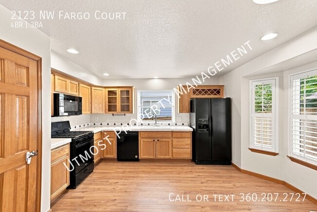 Building Photo - 2123 NW Fargo Ct