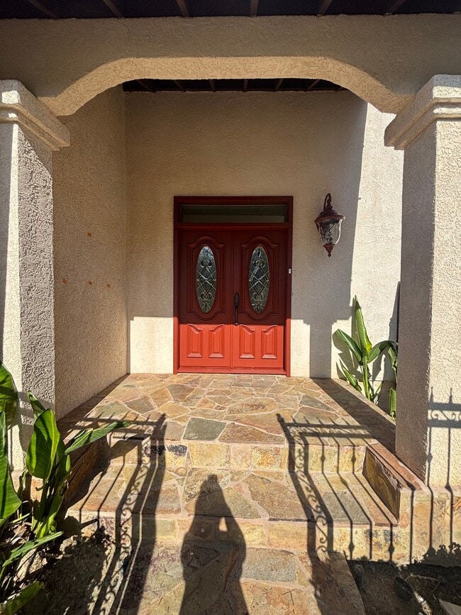 Building Photo - 4074 Old Topanga Canyon Rd