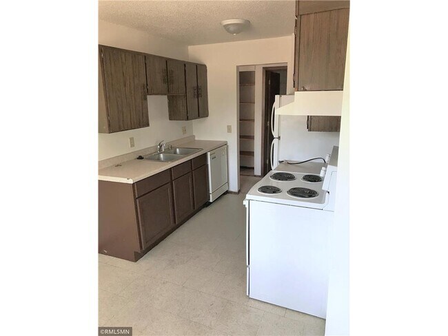 Building Photo - 415 S Wasson Ln