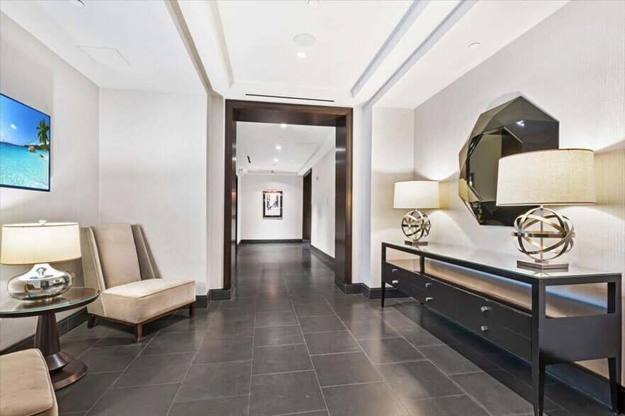 Building Photo - 48 Washington Blvd