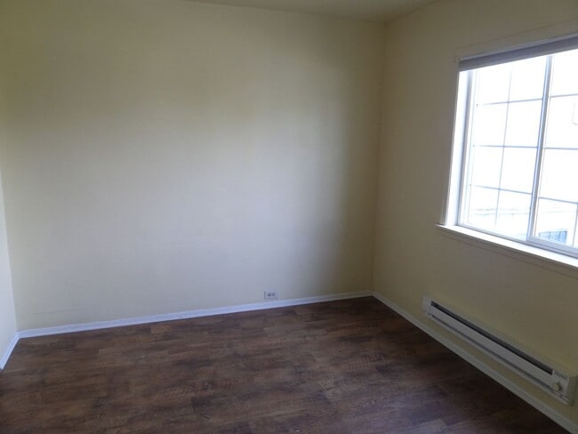 Building Photo - Nguyen-Seattle Duplex