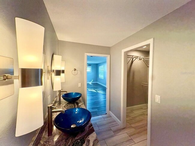 Building Photo - 1201 86th Ave N