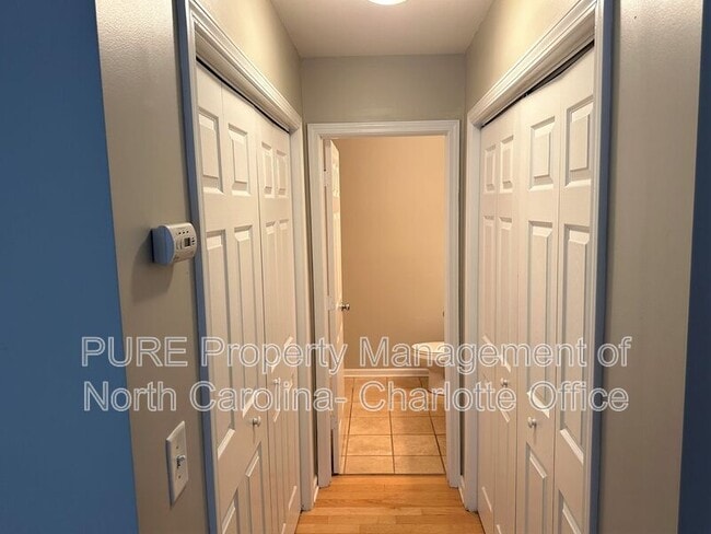 Building Photo - 3911 Picasso Court