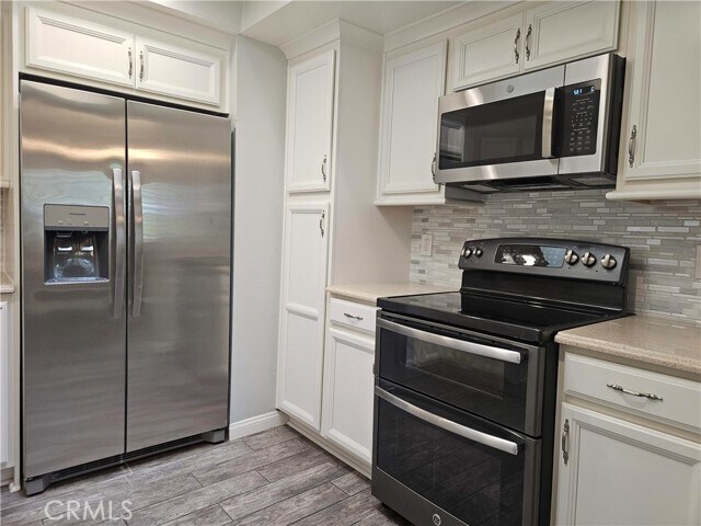 Building Photo - 8933 Biscayne Ct