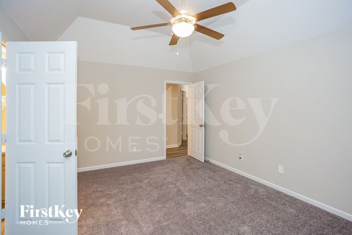 Building Photo - 10307 Atchinson Dr