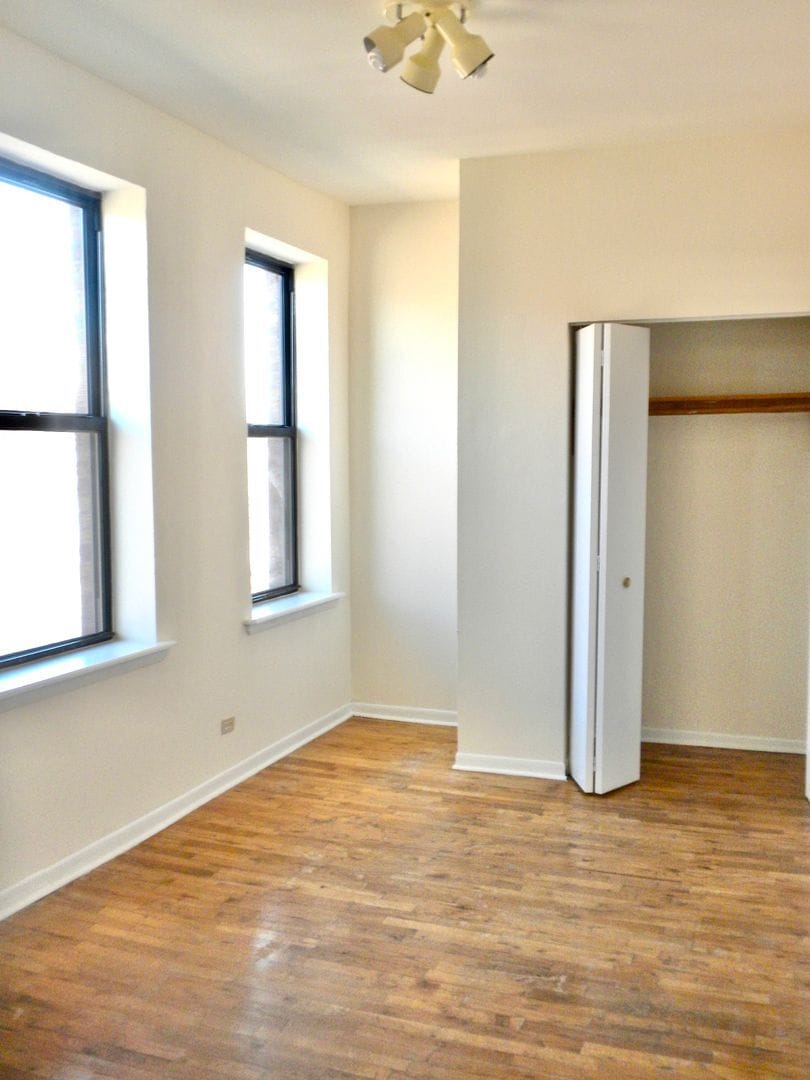 Building Photo - 2323 N Kedzie Blvd