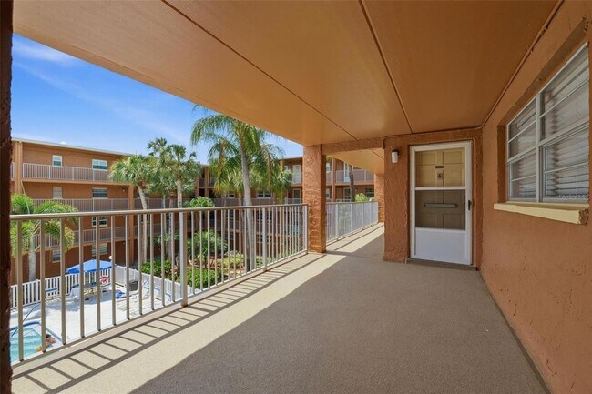 Building Photo - 12760 Indian Rocks Rd