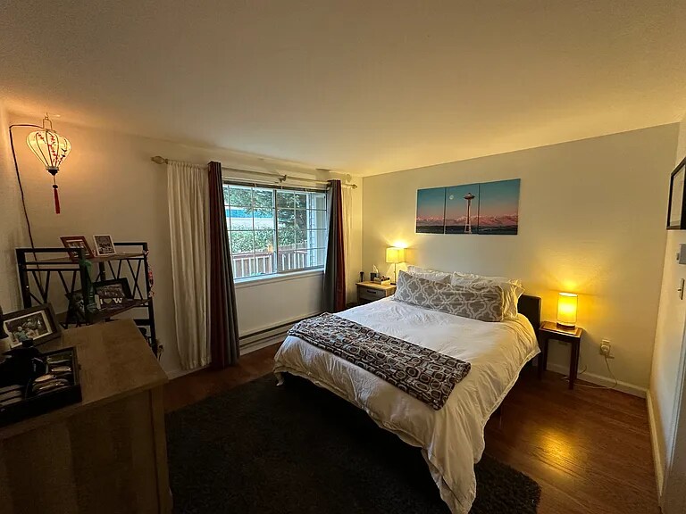 Building Photo - 132 NE 95th St