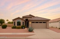 Building Photo - 3022 E Captain Dreyfus Ave