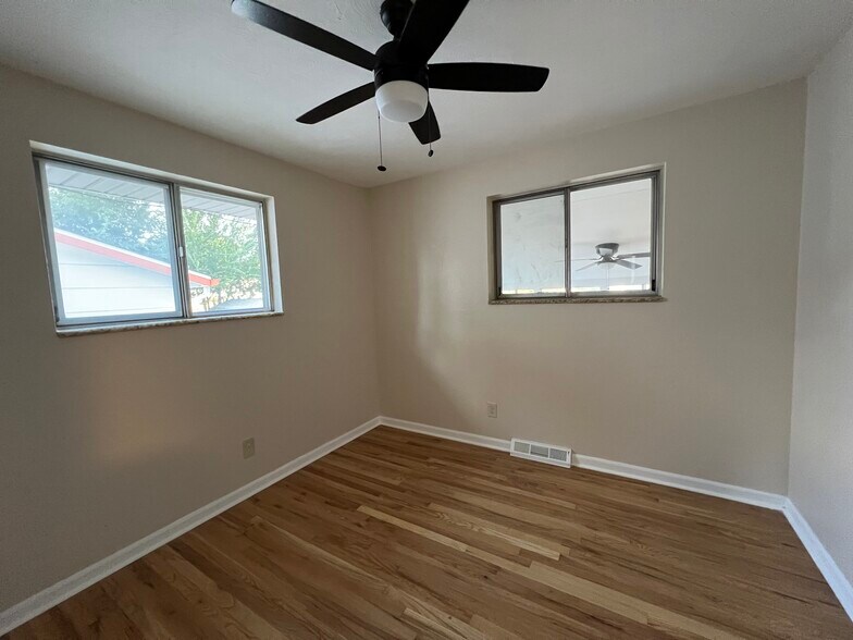 Building Photo - 1129 Gard Pl