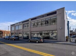 Building Photo - Great Unit Ready in Downtown Roanoke