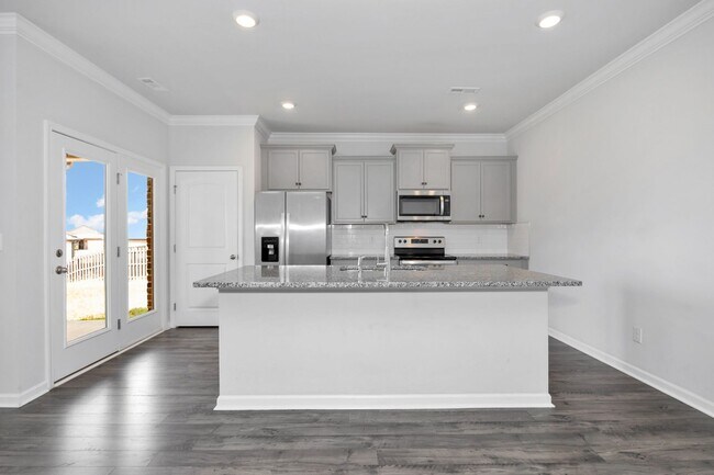 Building Photo - 102 High Leaf Dr