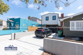 Building Photo - 2831 Monroe Ave
