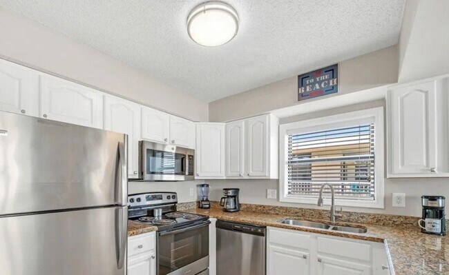 Building Photo - 24522 Perdido Beach Blvd
