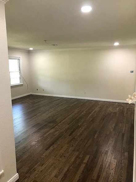 Building Photo - 311 Santa Fe Dr