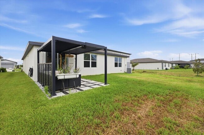 Building Photo - 10119 Daybreak Glen