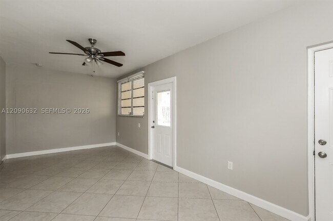 Building Photo - 2200 N 55th Ave