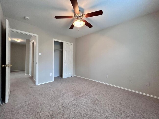 Building Photo - 1104 Doras Dr