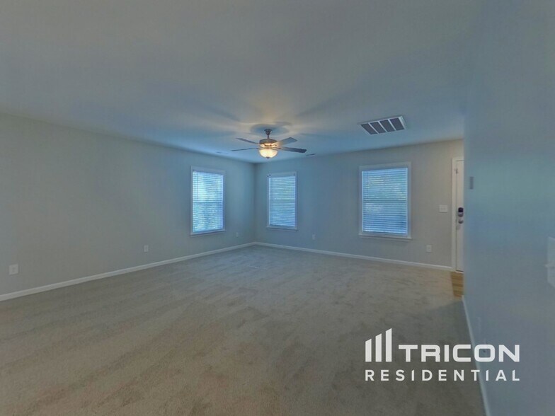 Building Photo - 241 Roosevelt Thompson Rd