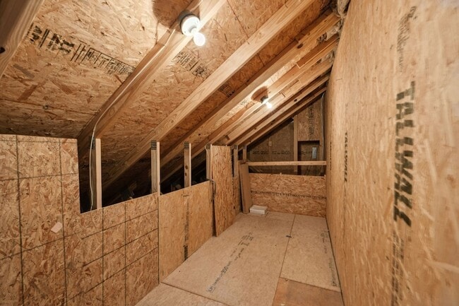 Building Photo - 1719 Biscayne Dr