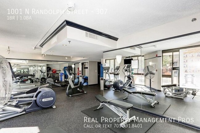 Building Photo - 1001 N Randolph St