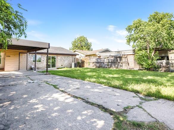 Building Photo - 10124 Shayna Dr