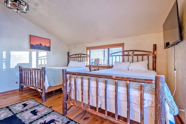 Building Photo - 2862 Grand Teton Rd