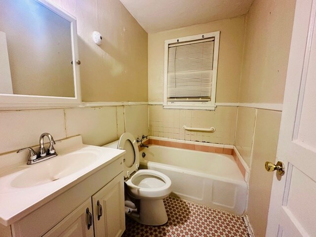 Building Photo - 3895 Chippewa St