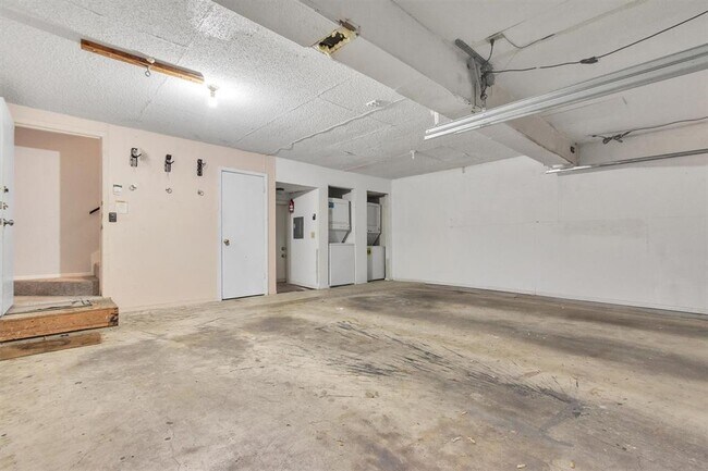 Building Photo - 2612 San Pedro St