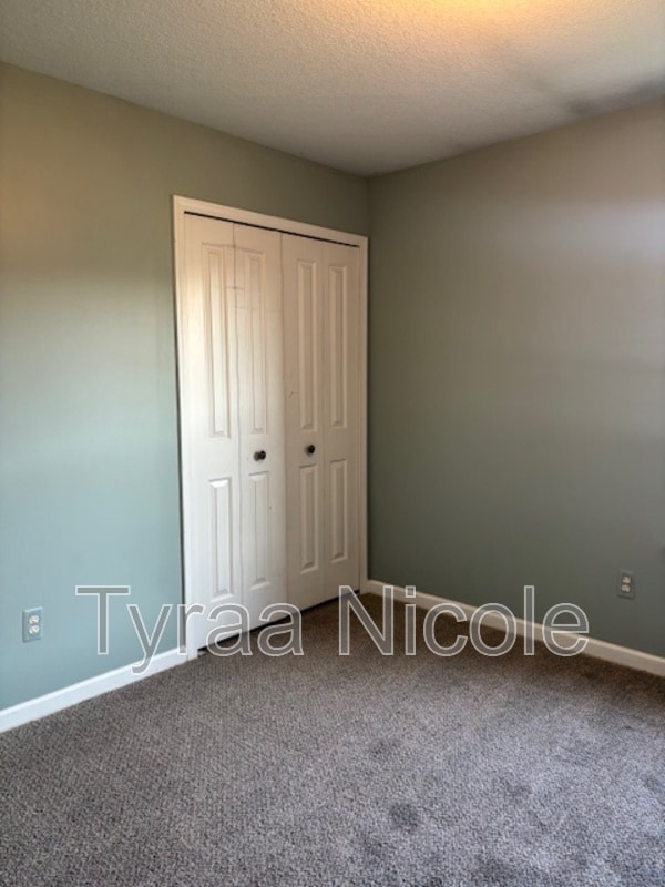 Building Photo - 28825 Cullen Dr