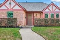 Building Photo - 6207 Claridge Dr