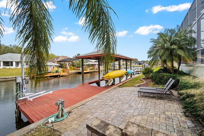 Building Photo - 129 Cimmaron Dr