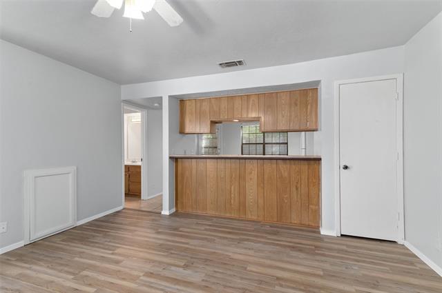 Building Photo - 716 W Mulberry St