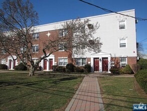 Building Photo - 57 Hastings Ave