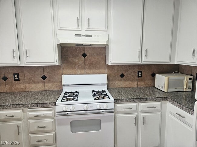 Building Photo - 113 Menta Ct