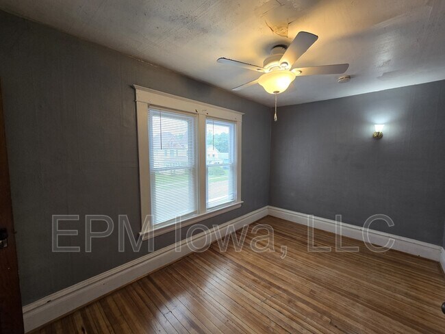 Building Photo - 511 S Frederick Ave