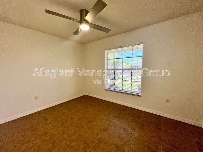 Building Photo - 2944 Summer Winds Cir
