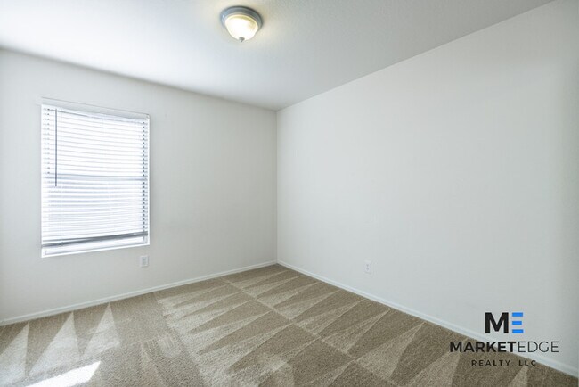 Building Photo - 3Bed/2Bath House at Beardsley/95th Ave! JO...