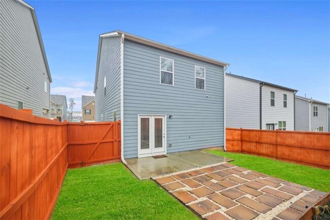 Building Photo - 826 Bentley Dr