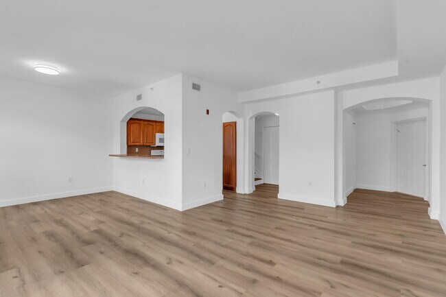 Building Photo - 8970 W Flagler St