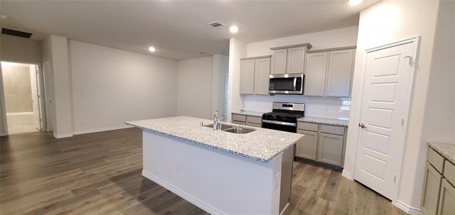 Building Photo - 808 Marigold St