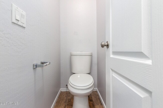 Building Photo - 18624 N 2nd Ave