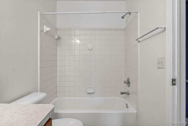 Building Photo - 36366 Dominion Cir