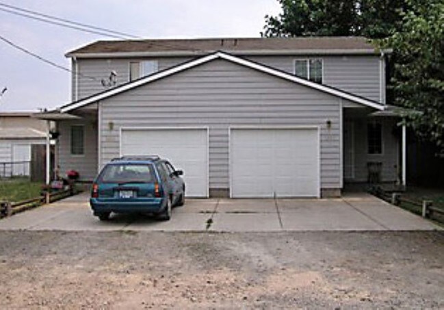 Primary Photo - 3 bedroom duplex in East Springfield