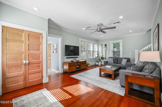 Building Photo - 50 Waverly Pl