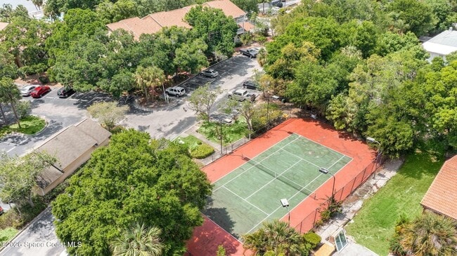 Building Photo - 225 S Tropical Trail