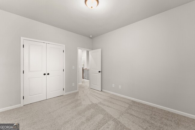 Building Photo - 4656 Silver Oak Dr SW