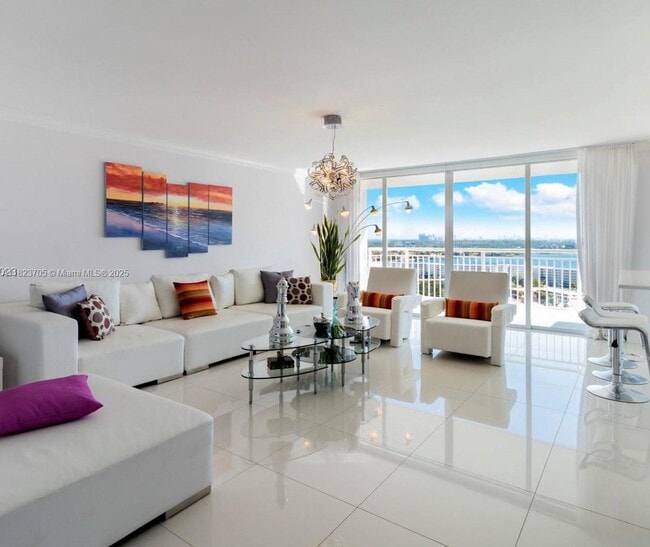 Building Photo - 18071 Biscayne Blvd
